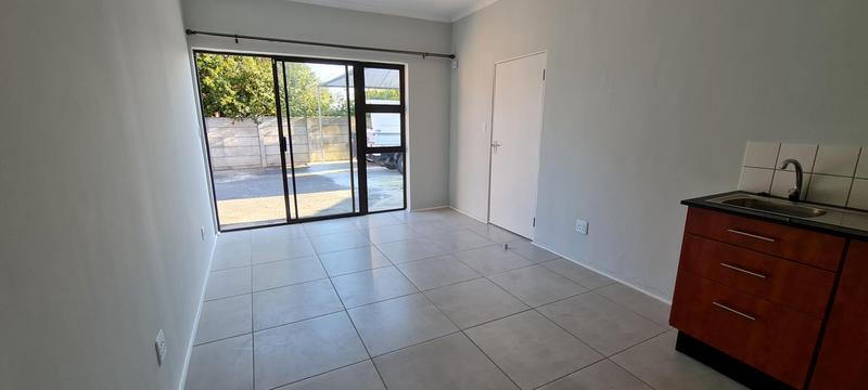 To Let 1 Bedroom Property for Rent in Strand North Western Cape